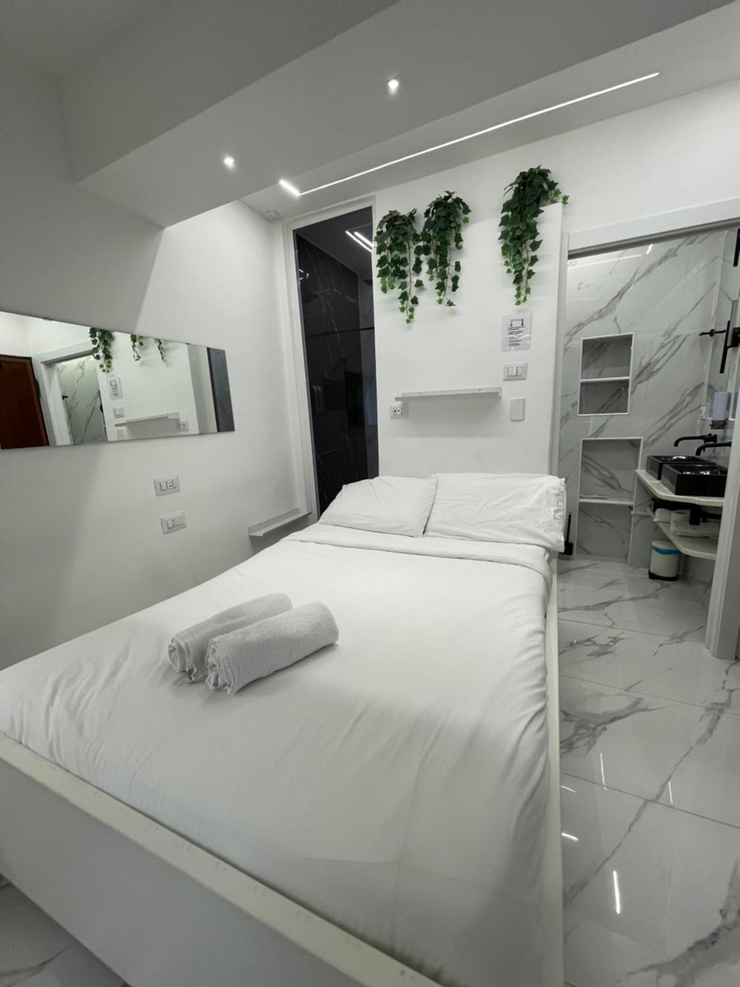 Luxury 5 Al Duomo Di Parma Apartment Luaran gambar
